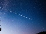Tren de satélites Starlink recién lanzados